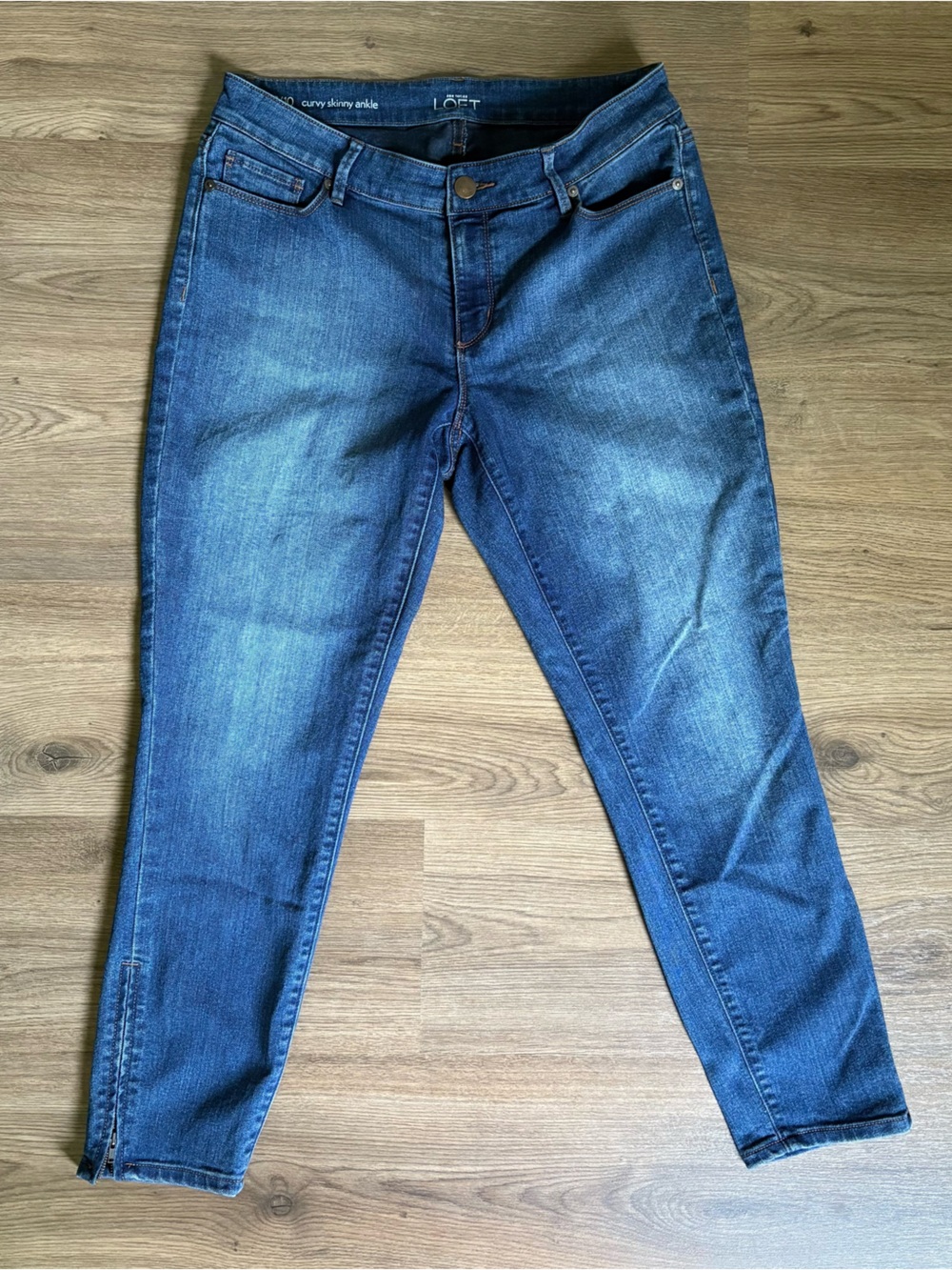 LOFT Blue Curvy Skinny Ankle Jeans Size 30/10